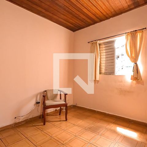 Casa à venda com 199m², 2 quartos e sem vagaQuarto 1