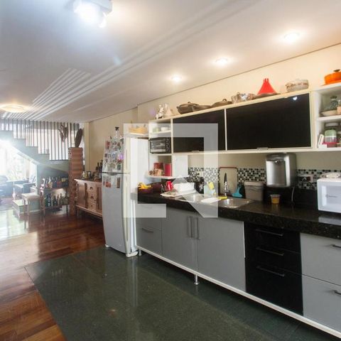 Casa para alugar com 180m², 3 quartos e 1 vagaCozinha