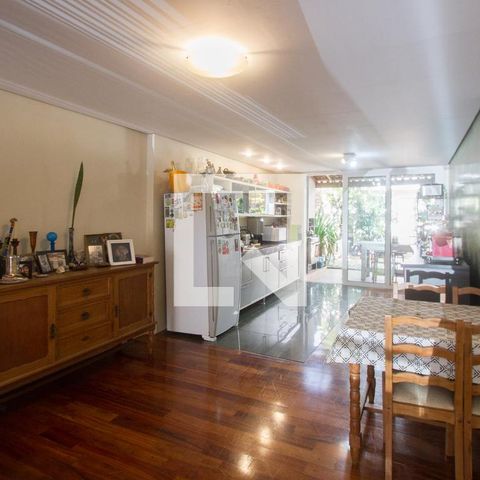 Casa para alugar com 180m², 3 quartos e 1 vagaSala