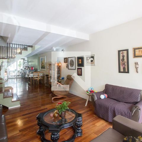 Casa para alugar com 180m², 3 quartos e 1 vagaSala