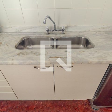 Casa à venda com 505m², 4 quartos e 5 vagas Casa à venda com 505m², 4 quartos e 5 vagasCozinha
