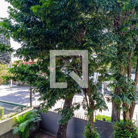 Casa à venda com 505m², 4 quartos e 5 vagas Casa à venda com 505m², 4 quartos e 5 vagasVista do Quarto 1 - Suíte
