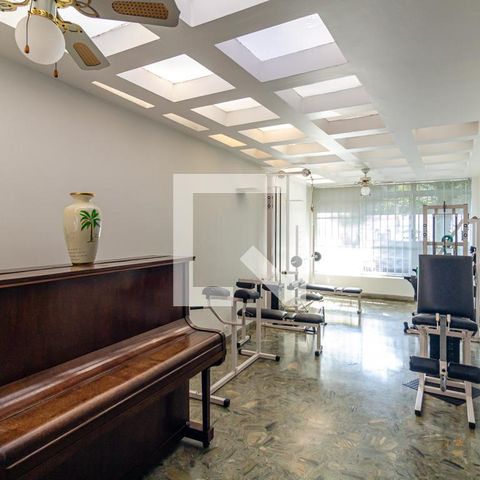 Casa à venda com 505m², 4 quartos e 5 vagas Casa à venda com 505m², 4 quartos e 5 vagasSala de Ginástica