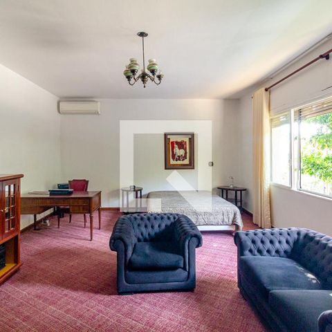Casa à venda com 505m², 4 quartos e 5 vagas Casa à venda com 505m², 4 quartos e 5 vagasQuarto 1 - Suíte