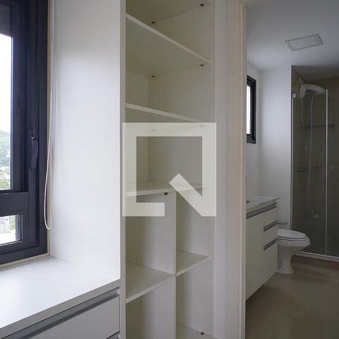 Studio à venda com 38m², 1 quarto e 1 vagaSala - armários