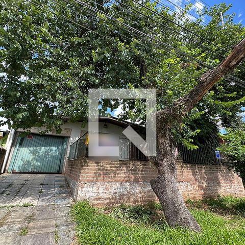 Casa à venda com 159m², 3 quartos e 2 vagasFachada