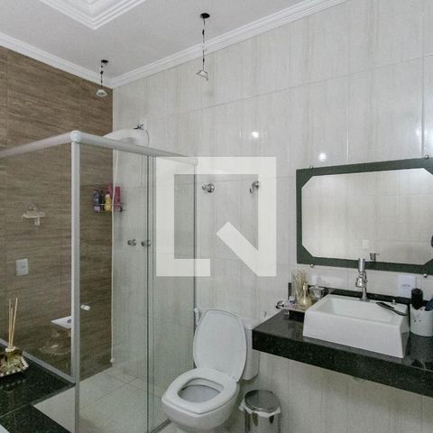 Casa à venda com 179m², 3 quartos e 2 vagasBanheiro da Suíte