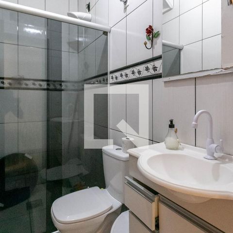 Casa à venda com 179m², 3 quartos e 2 vagasBanheiro