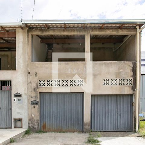 Casa à venda com 179m², 3 quartos e 2 vagasFachada