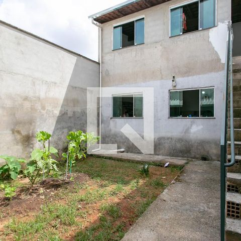 Casa à venda com 179m², 3 quartos e 2 vagasQuintal