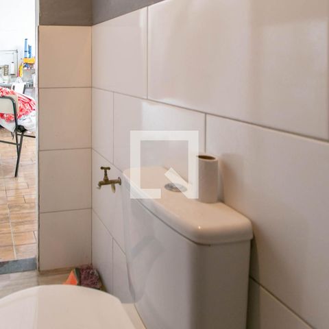 Casa à venda com 179m², 3 quartos e 2 vagasBanheiro
