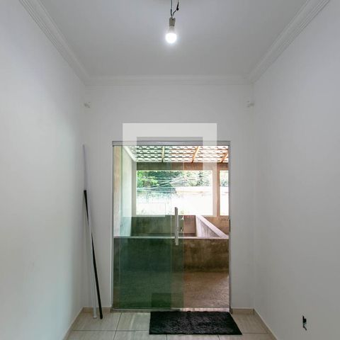 Casa à venda com 179m², 3 quartos e 2 vagasCorredor