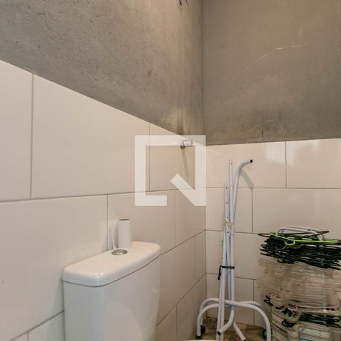 Casa à venda com 179m², 3 quartos e 2 vagasBanheiro