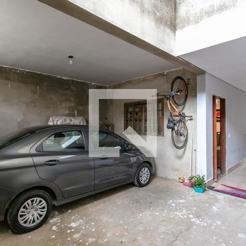 Casa à venda com 179m², 3 quartos e 2 vagasGaragem