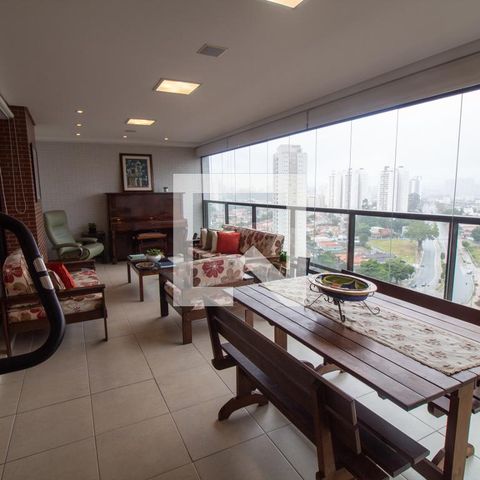 Apartamento à venda com 210m², 3 quartos e 4 vagasTerraço
