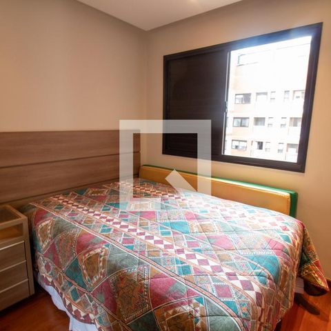 Apartamento à venda com 210m², 3 quartos e 4 vagasSuíte 2