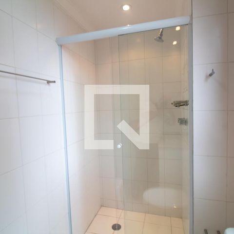Apartamento à venda com 210m², 3 quartos e 4 vagasBanheiro da Suíte 2