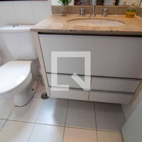Apartamento à venda com 210m², 3 quartos e 4 vagasBanheiro da Suíte 2