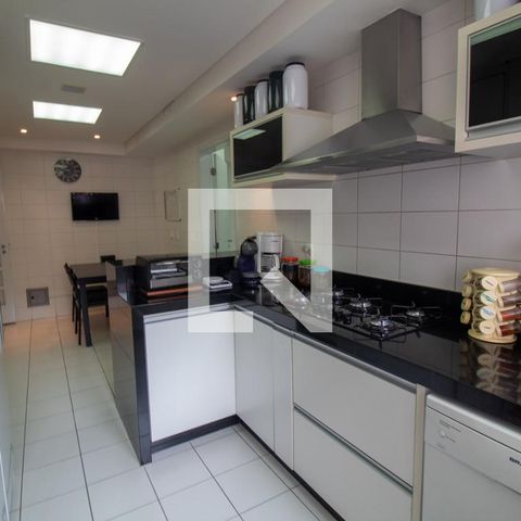 Apartamento à venda com 210m², 3 quartos e 4 vagasCozinha