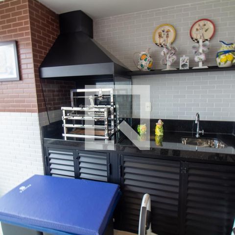 Apartamento à venda com 210m², 3 quartos e 4 vagasChurrasqueira