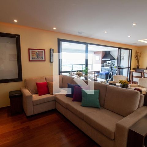 Apartamento à venda com 210m², 3 quartos e 4 vagasSala