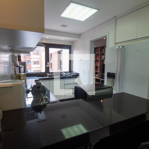 Apartamento à venda com 210m², 3 quartos e 4 vagasCozinha