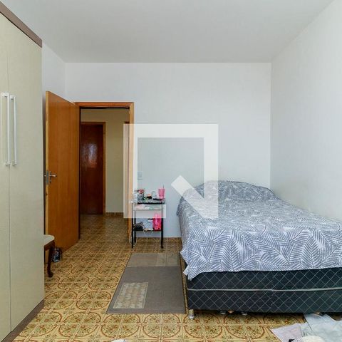 Casa à venda com 340m², 3 quartos e 6 vagas Casa à venda com 340m², 3 quartos e 6 vagasQuarto 3