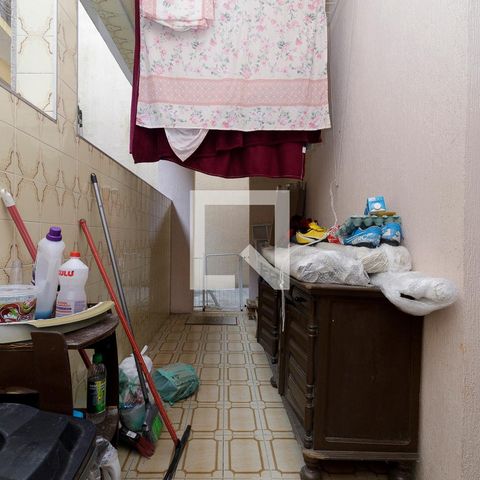 Casa à venda com 340m², 3 quartos e 6 vagas Casa à venda com 340m², 3 quartos e 6 vagasÁrea de Serviço