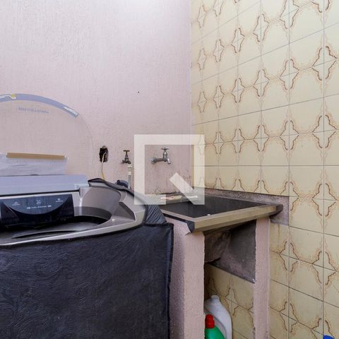 Casa à venda com 340m², 3 quartos e 6 vagas Casa à venda com 340m², 3 quartos e 6 vagasÁrea de Serviço