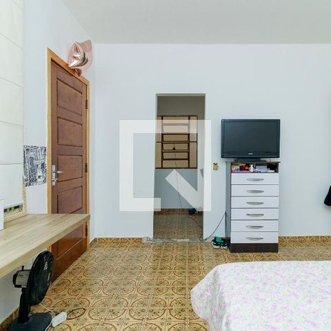 Casa à venda com 340m², 3 quartos e 6 vagas Casa à venda com 340m², 3 quartos e 6 vagasQuarto 2