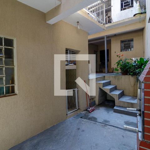 Casa à venda com 340m², 3 quartos e 6 vagas Casa à venda com 340m², 3 quartos e 6 vagasÁrea de Serviço