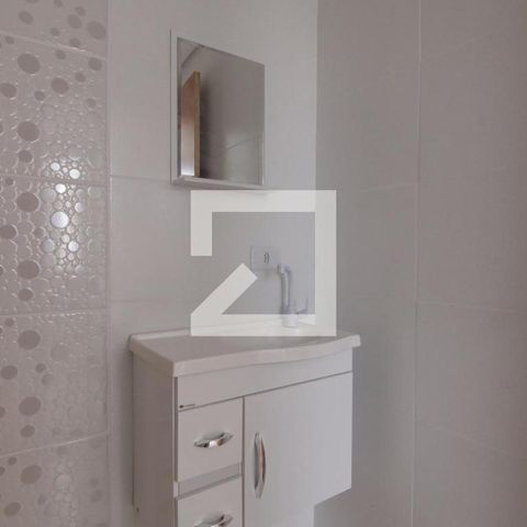 Apartamento para alugar com 39m², 2 quartos e sem vagaBanheiro