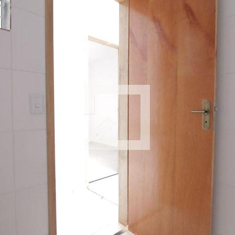 Apartamento para alugar com 36m², 2 quartos e sem vagaBanheiro