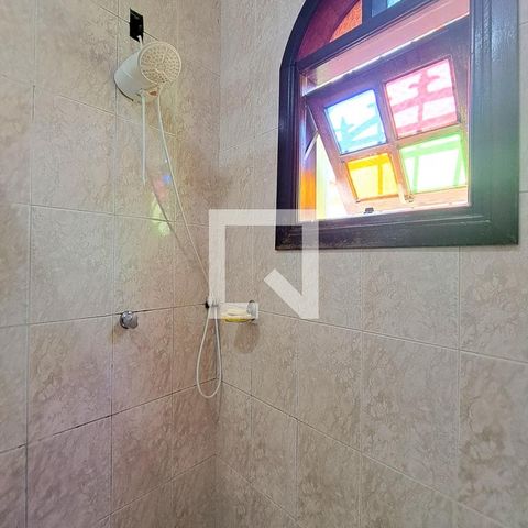 Casa à venda com 280m², 2 quartos e 2 vagasBanheiro da Suíte