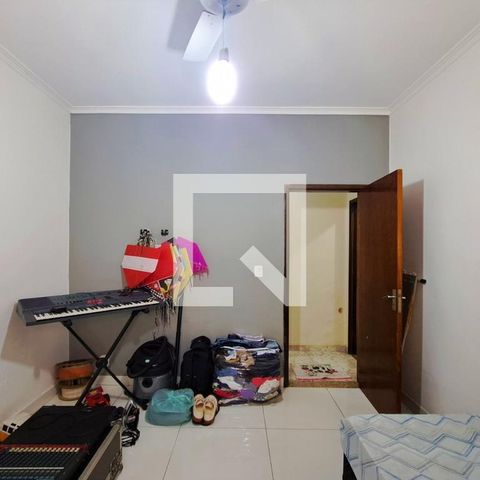 Casa à venda com 280m², 2 quartos e 2 vagasQuarto 2