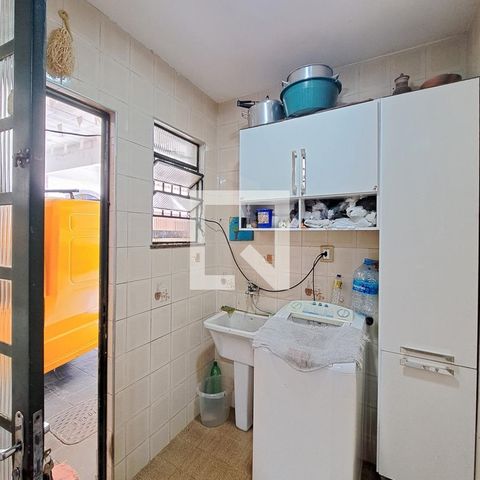 Casa à venda com 280m², 2 quartos e 2 vagasÁrea de Serviço