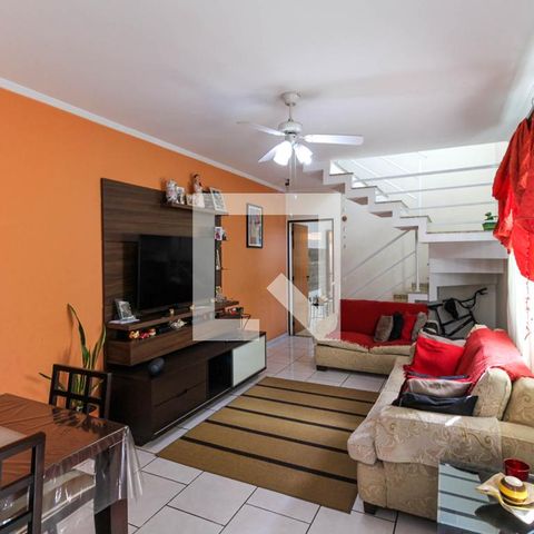 Casa à venda com 125m², 3 quartos e 4 vagasSala