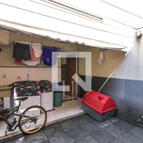 Casa à venda com 125m², 3 quartos e 4 vagasÁrea de Serviço
