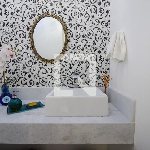 Casa à venda com 200m², 4 quartos e 2 vagasLavabo