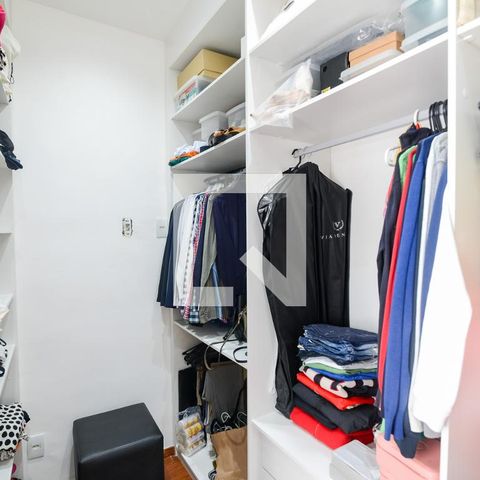 Casa à venda com 200m², 4 quartos e 2 vagasCloset da Suíte