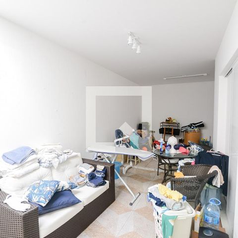 Casa à venda com 200m², 4 quartos e 2 vagasÁrea de Serviço