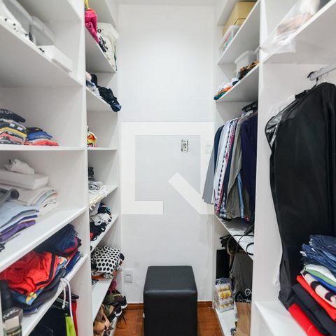 Casa à venda com 200m², 4 quartos e 2 vagasCloset da Suíte