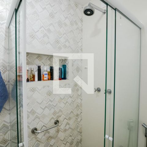 Casa à venda com 200m², 4 quartos e 2 vagasBanheiro da Suíte