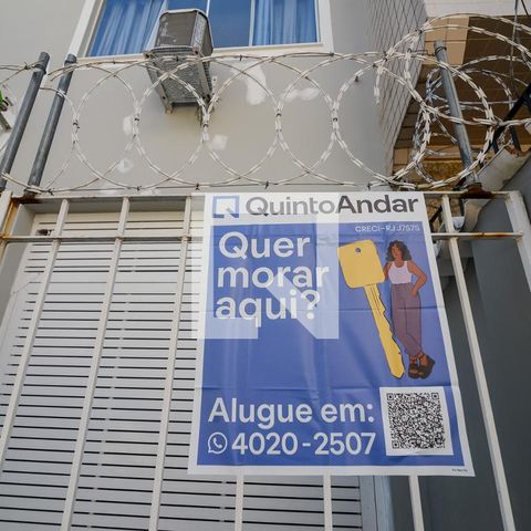 Casa à venda com 200m², 4 quartos e 2 vagasFachada