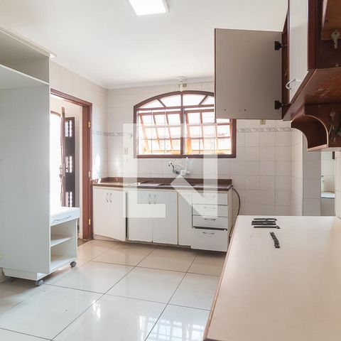 Casa para alugar com 350m², 2 quartos e 10 vagasCozinha