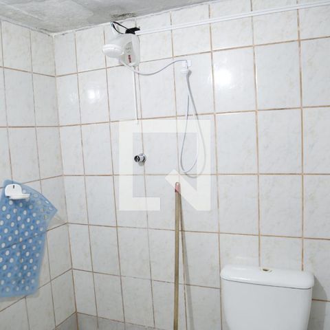 Casa à venda com 320m², 4 quartos e 2 vagasBanheiro