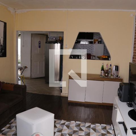 Casa à venda com 320m², 4 quartos e 2 vagasSala