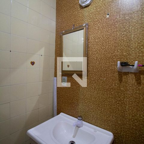 Casa à venda com 160m², 2 quartos e 1 vagaBanheiro