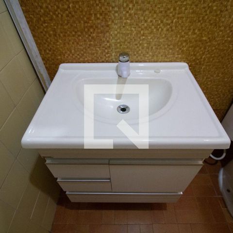 Casa à venda com 160m², 2 quartos e 1 vagaBanheiro