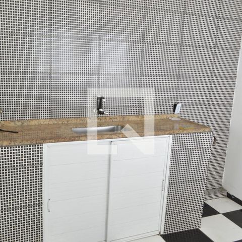 Apartamento à venda com 80m², 2 quartos e sem vagaCozinha